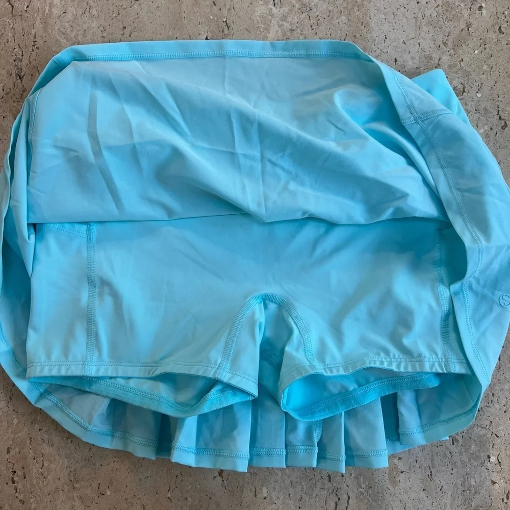CRZ YOGA Women's Quick Dry Pleated Tennis Skirts Mid Waisted Size Small 4-6 - Picture 3 of 8